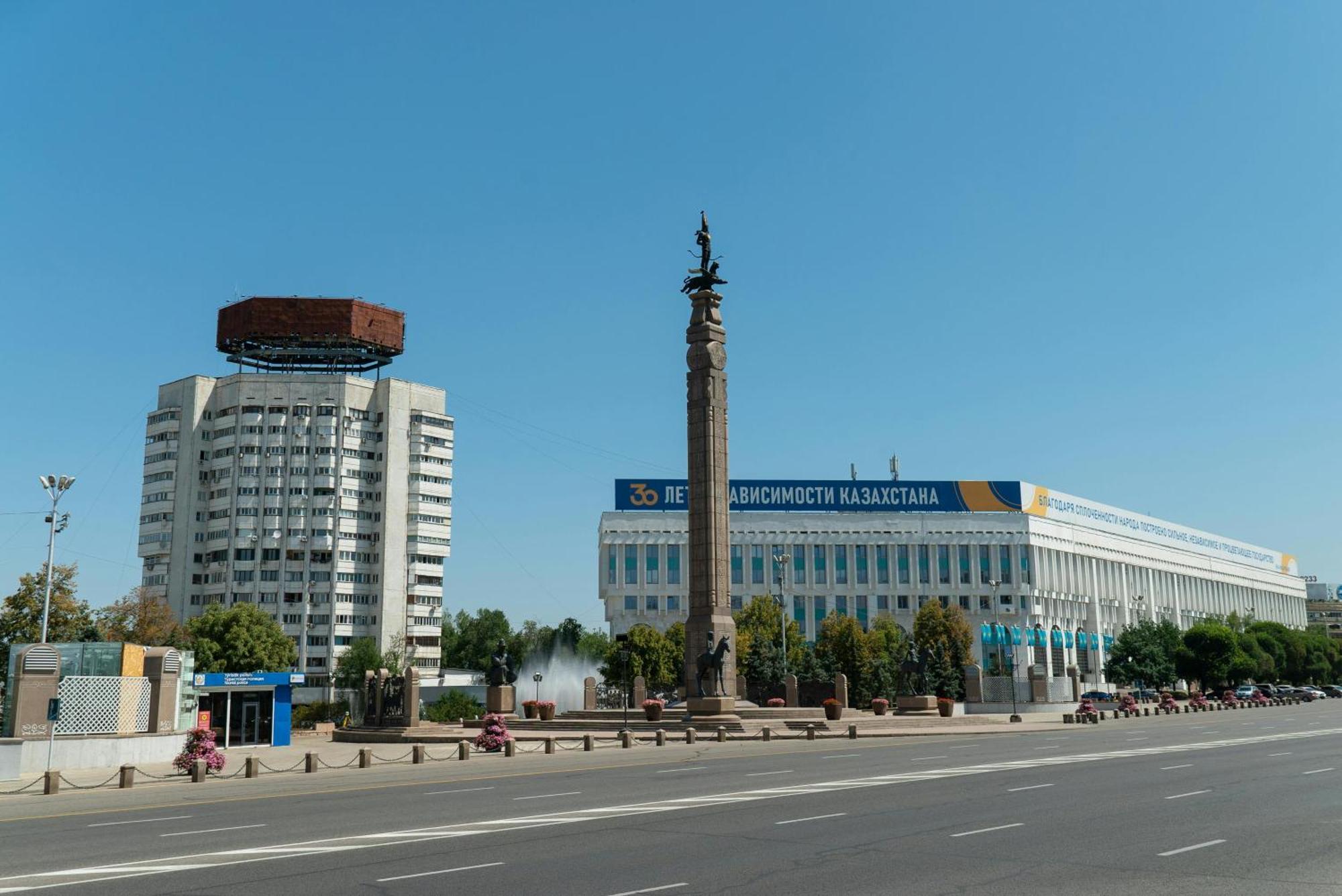Nadezhda Apartments In Touristic Area, On The Dostyk Avenue 89 อัลมาตี ภายนอก รูปภาพ