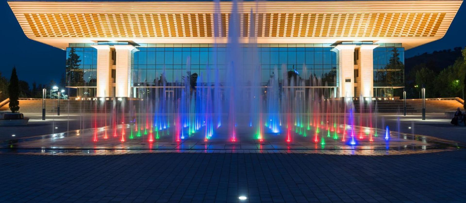 Nadezhda Apartments In Touristic Area, On The Dostyk Avenue 89 อัลมาตี ภายนอก รูปภาพ